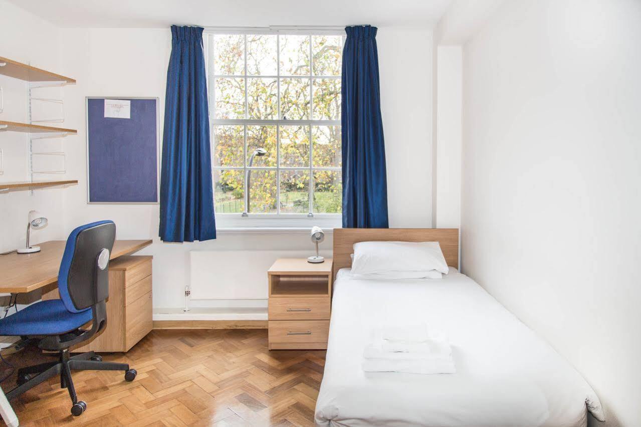 Goodenough College - University Residence Лондон Екстериор снимка